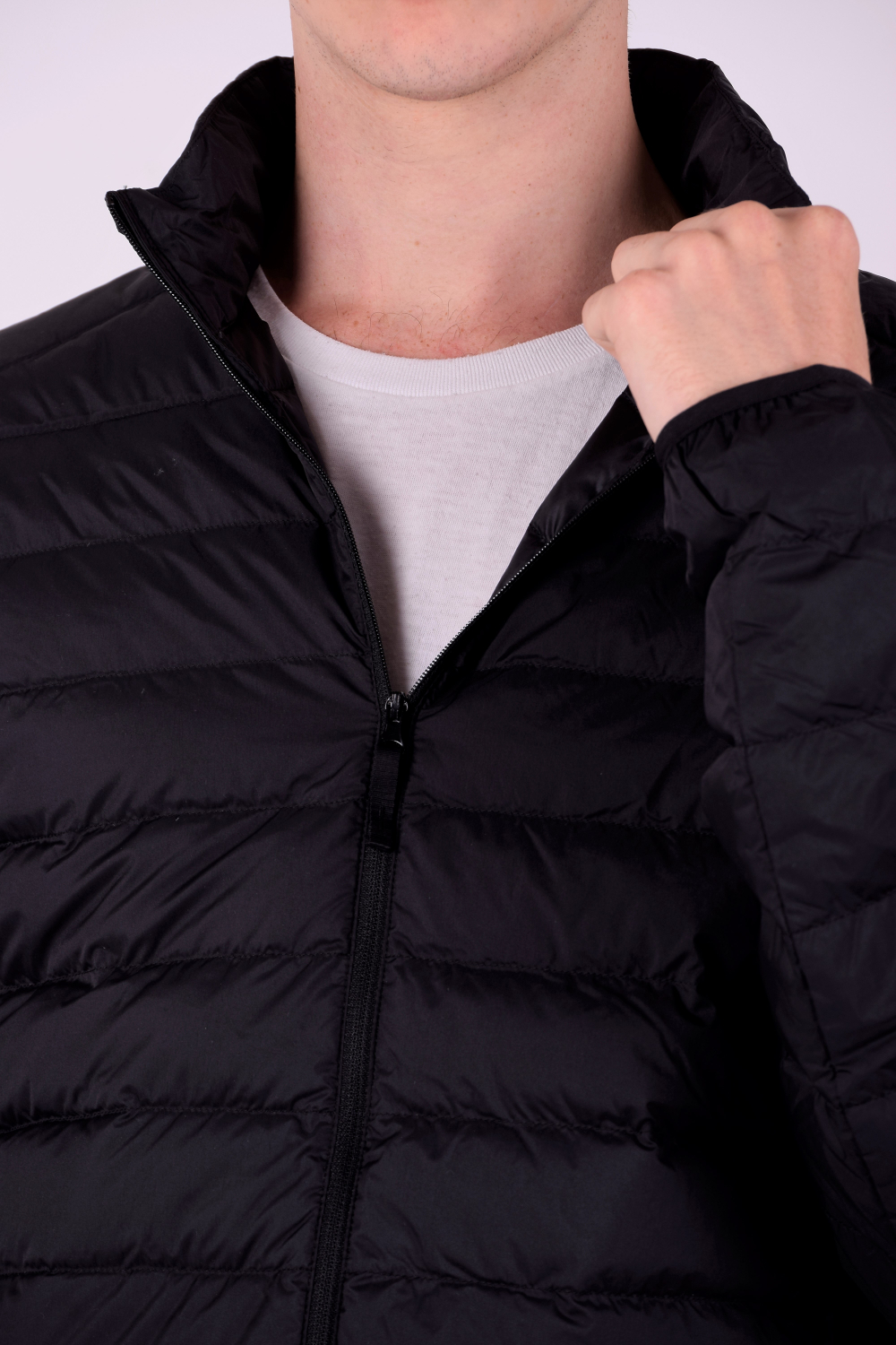 Campera Uniqlo Ultra Light Down Sin Capucha Negro - Imagen 4