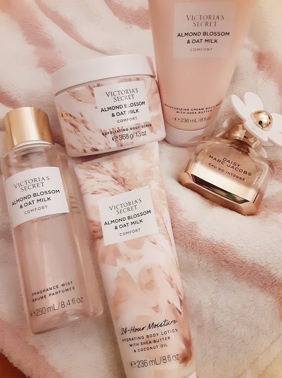 Loción Corporal Victoria's Secret Almond Blossom & Oat Milk - Imagen 4