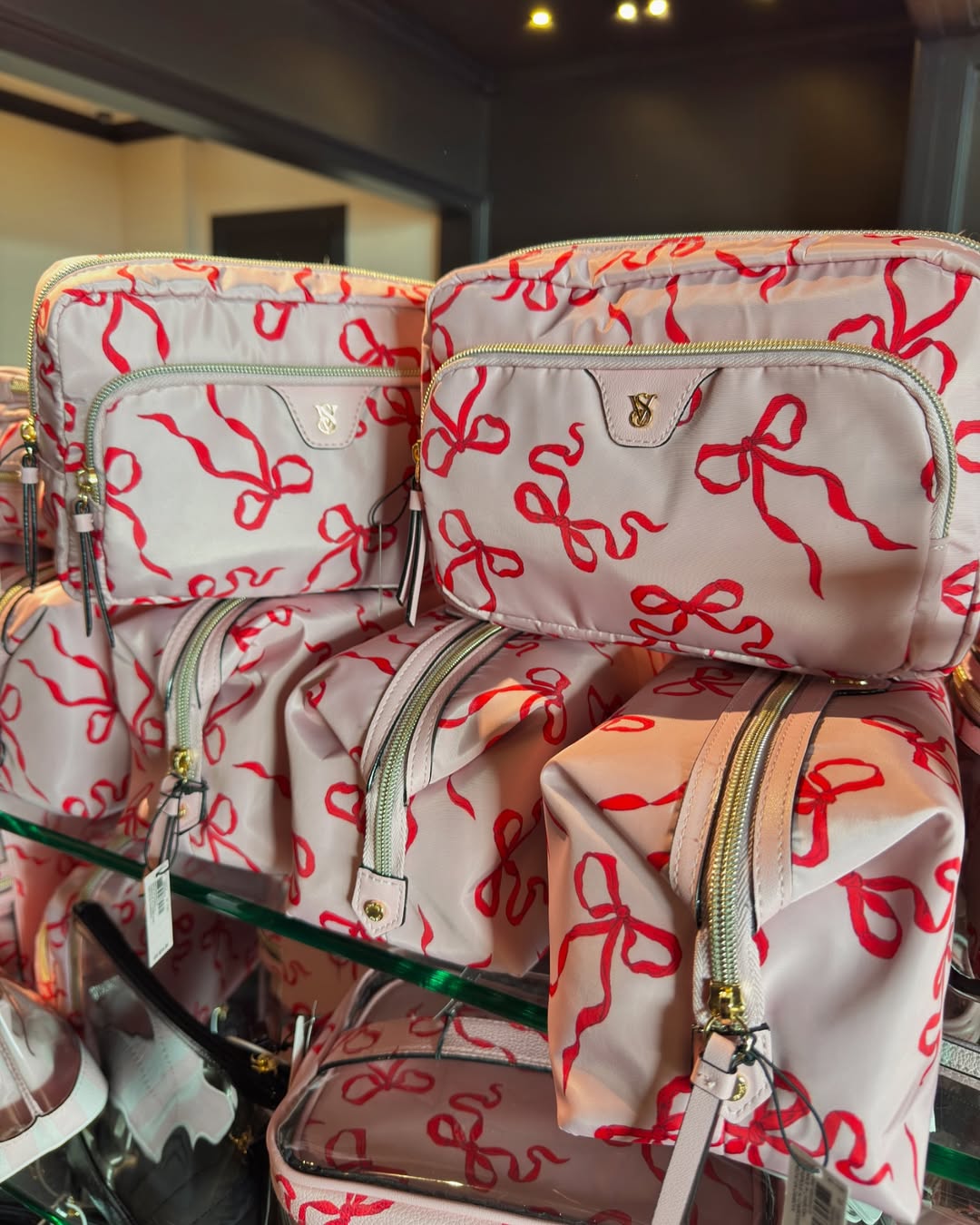 Portacosmético Makeup Glam Victoria's Secret Rosa Lazos - Imagen 3